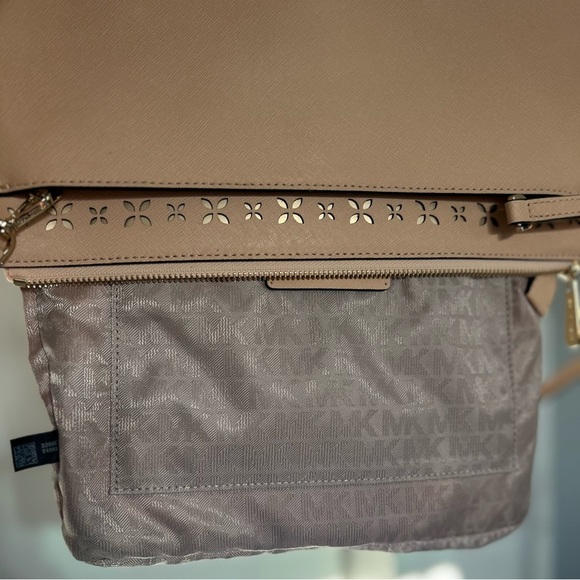 Michael Kors Tan Purse with Gold Cutouts - Picture 13 of 15